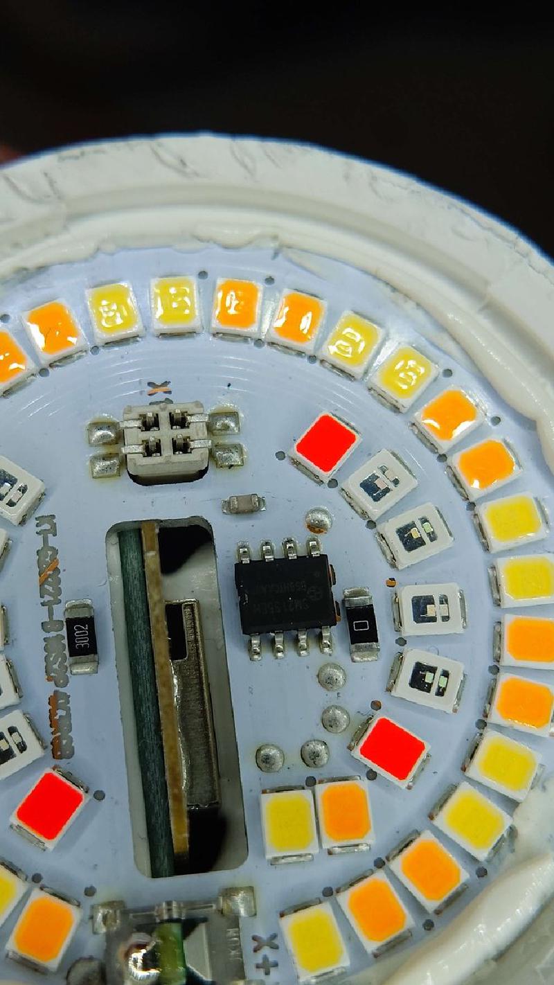 Anwio A19 E26 RGBWW 8.5 Watt Light Bulb - anwio-a19-top-down.jpg